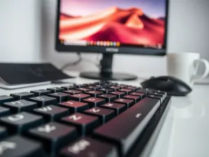 Co to jest wirus komputerowy? Definicja i przykłady